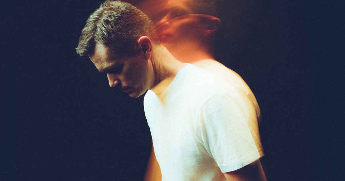 Mirror, an album by Steven Gutheinz Musicbed